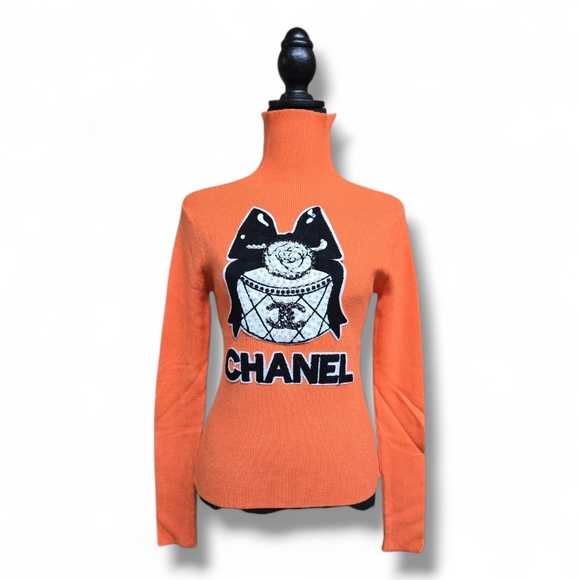 Turtle Neck - Picture 2 of 2